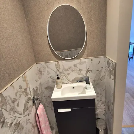 Modern Country Charm Apartment. * مولينجار