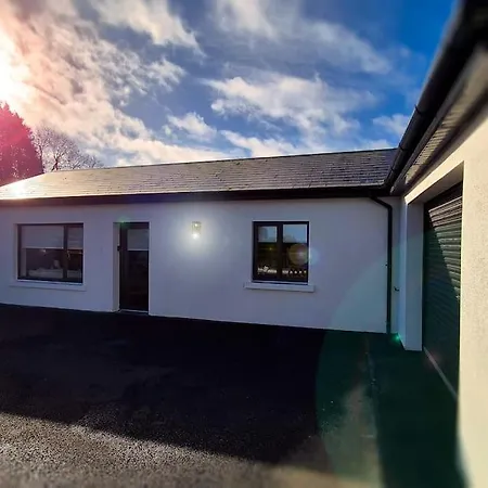 Modern Country Charm Apartment. Διαμέρισμα